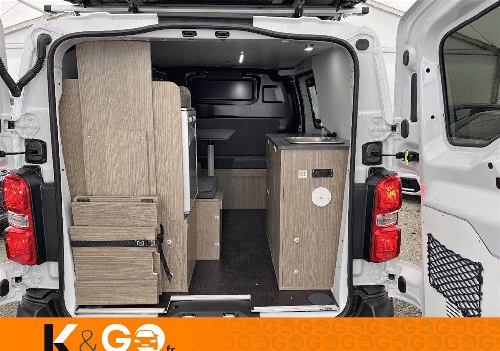 PEUGEOT EXPERT FOURGON LOISIRS FGN TOLE STANDARD 1.5 BLUEHDI 120 S&S BVM6