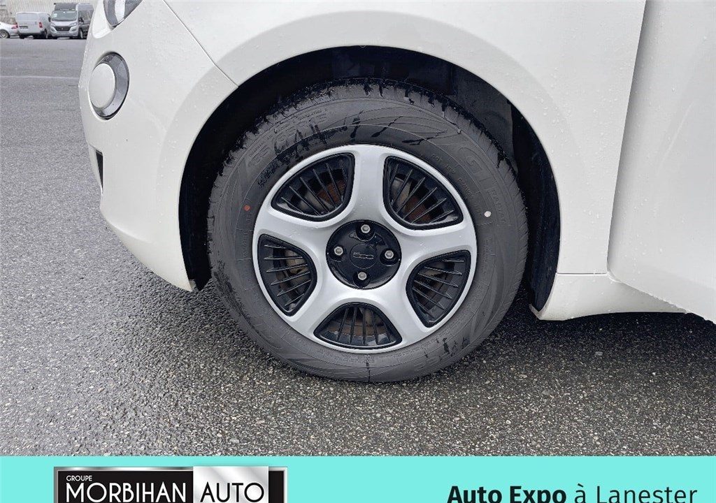 FIAT 500e 3+1 MY22 SERIE 1 STEP 2 3+1 E 95 CH