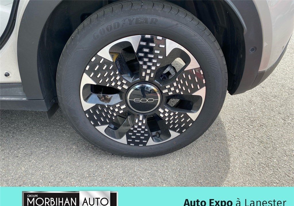 FIAT 600 T-GEN 3 1.2 HYBRID 145CH EDCT6