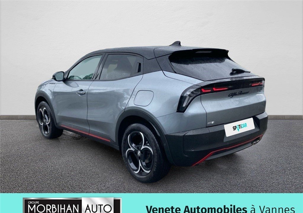 ALFA ROMEO JUNIOR 1.2 IBRIDA 136 CH EDCT6