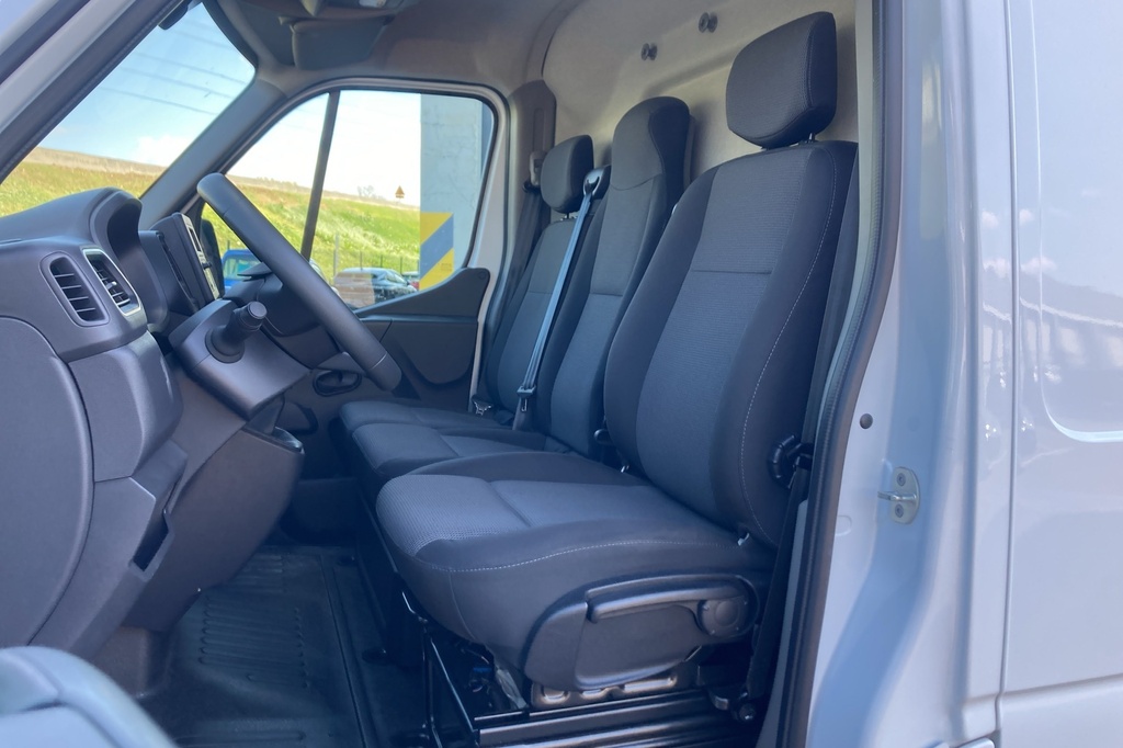 Renault Master Fourgon TRAC F3500 L2H2 BLUE DCI 150 GRAND CONFORT