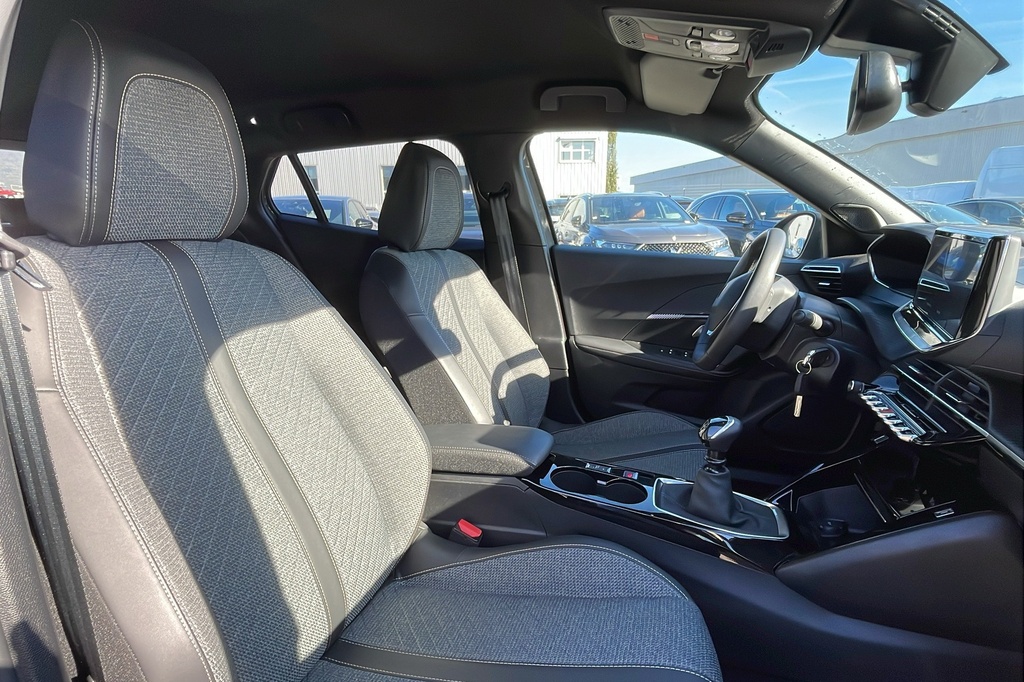 Peugeot 2008 PureTech 100 S&S BVM6 Allure