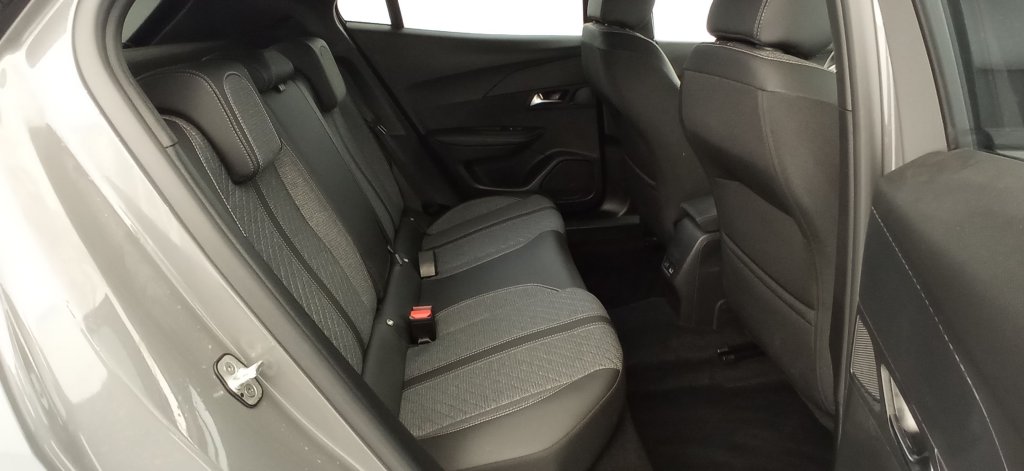 Peugeot 2008 PureTech 100 S&S BVM6 Allure