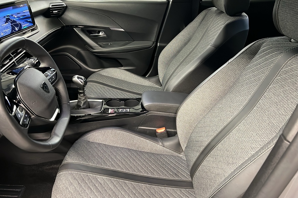 Peugeot 2008 PureTech 100 S&S BVM6 Allure