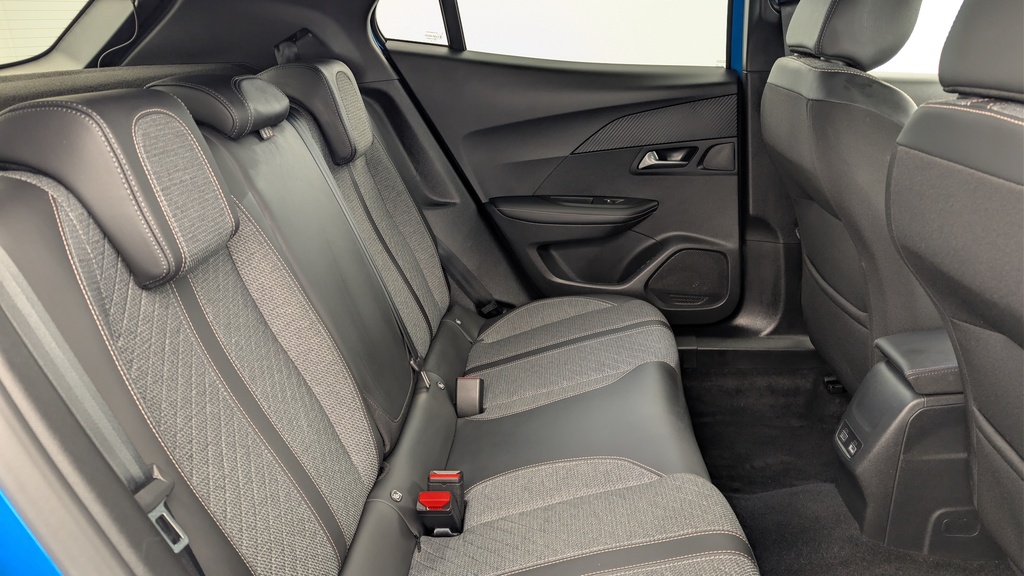 Peugeot 2008 PureTech 100 S&S BVM6 Allure