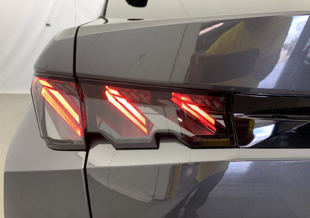 Peugeot 3008 Hybrid 145 e-DCS6 GT