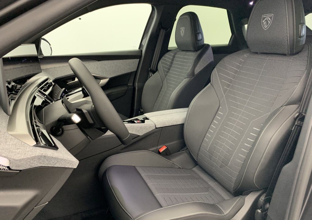 Peugeot 3008 Hybrid 145 e-DCS6 GT