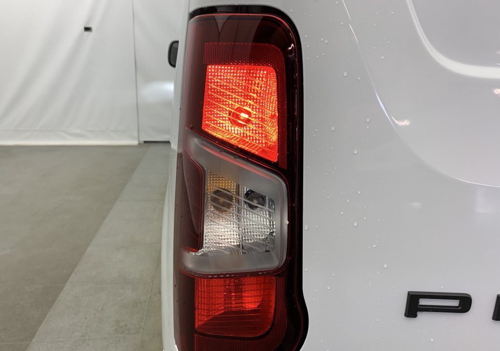 Peugeot Partner Fourgon M 650 KG BLUEHDI 100 S&S BVM6