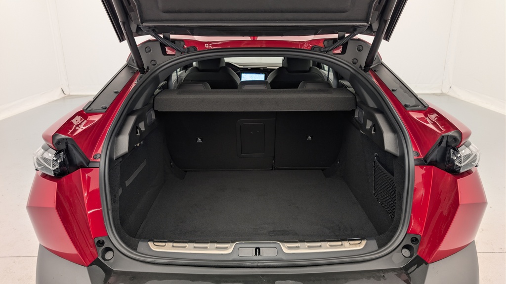 Peugeot 408 Hybrid 145 e-DCS6 GT