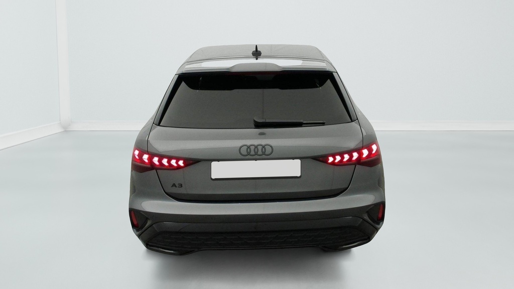 Audi A3 SPORTBACK NOUVELLE 45 TFSI E HYBRIDE RECHARGEABLE 272 S TRONIC 6 S LINE