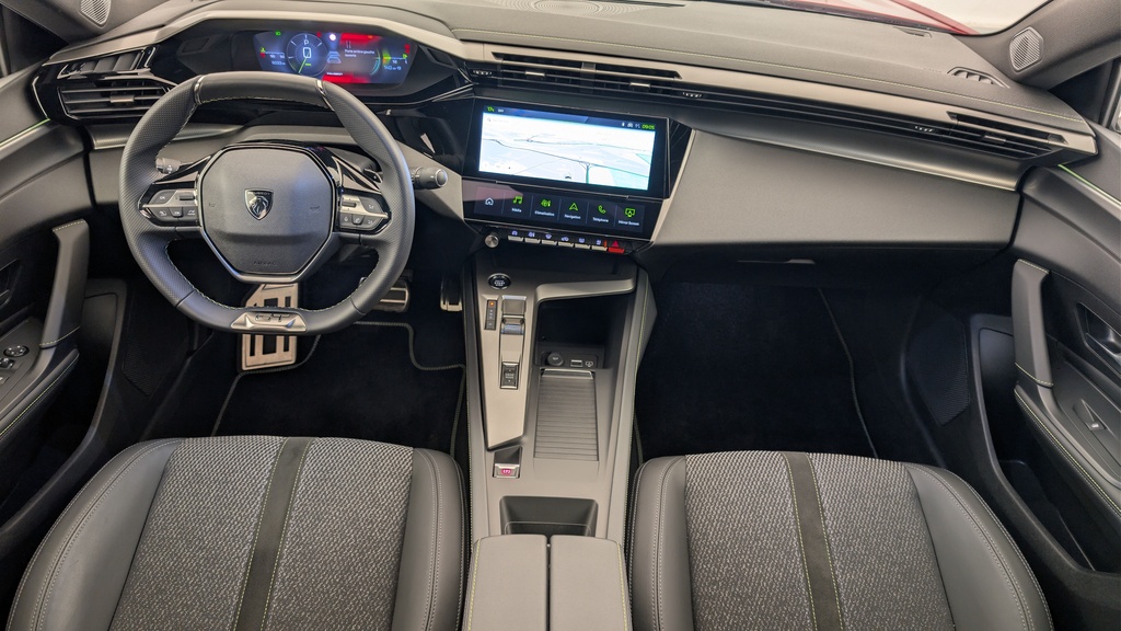 Peugeot 408 Hybrid 145 e-DCS6 GT