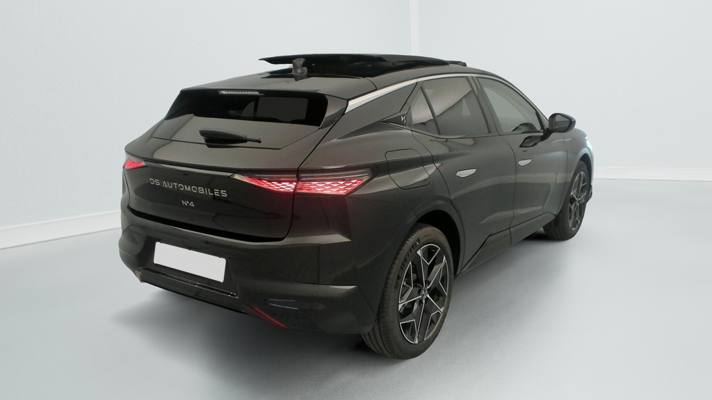 Ds N°4 Hybride 145 e-DCT6 Etoile – Alcantara