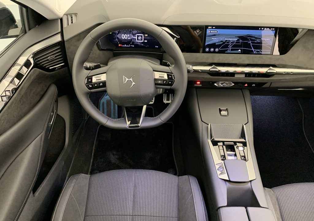 Ds N°4 Hybride 145 e-DCT6 Etoile – Alcantara
