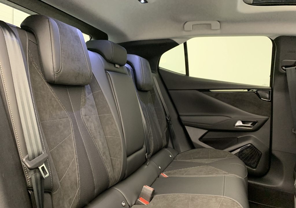 Ds N°4 Hybride 145 e-DCT6 Etoile – Alcantara