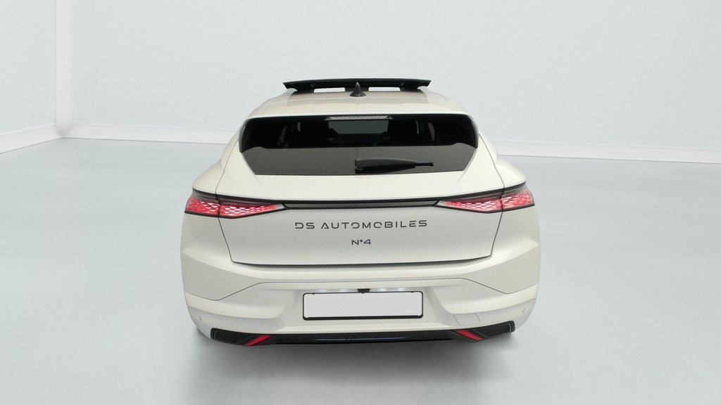 Ds N°4 Hybride 145 e-DCT6 Etoile – Alcantara