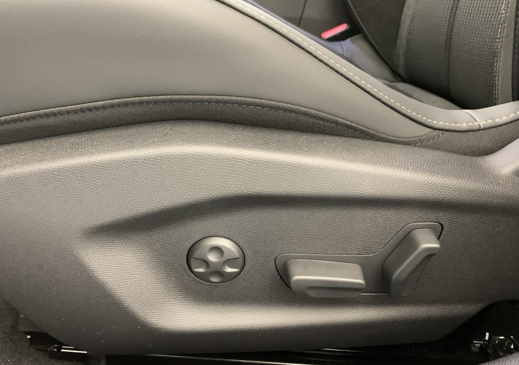 Ds N°4 Hybride 145 e-DCT6 Etoile – Alcantara