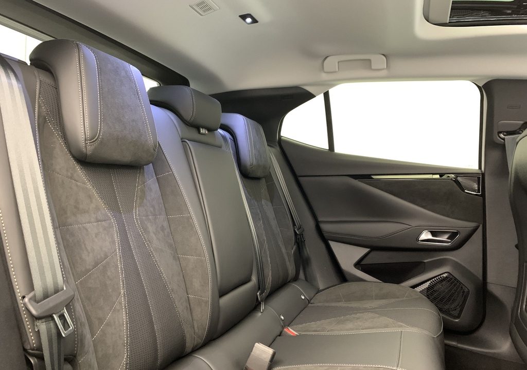 Ds N°4 Hybride 145 e-DCT6 Etoile – Alcantara