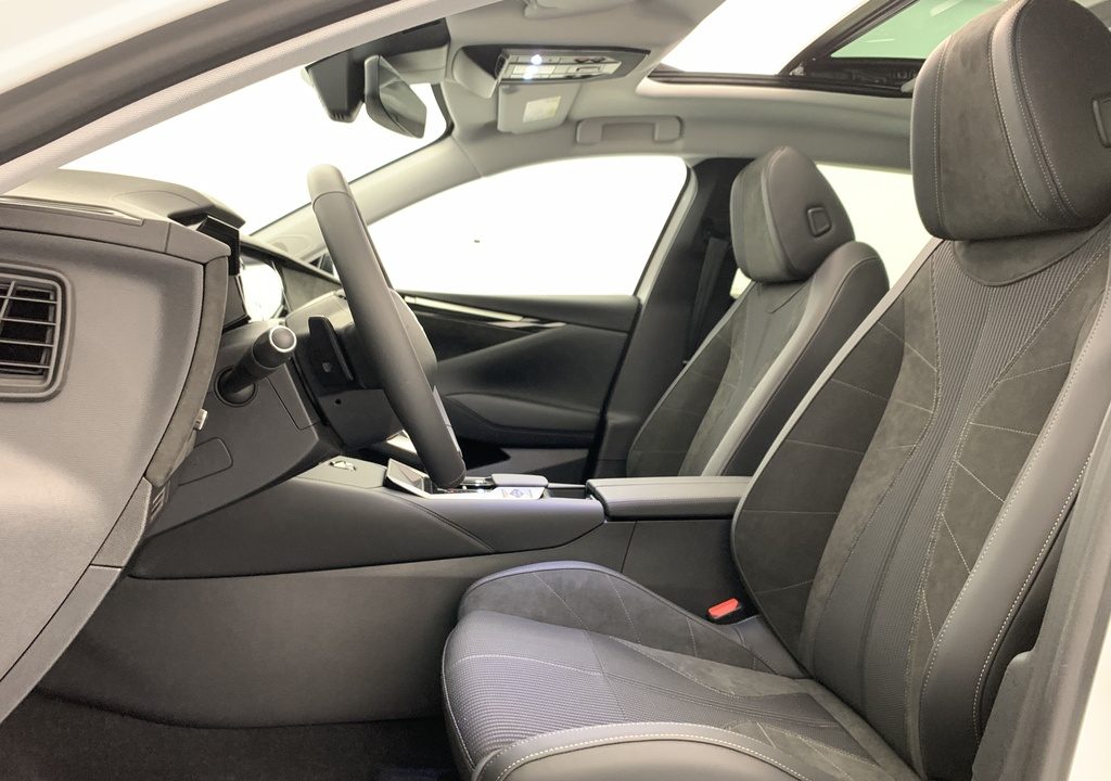Ds N°4 Hybride 145 e-DCT6 Etoile – Alcantara
