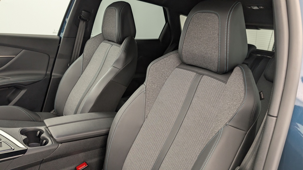 Peugeot 3008 Hybrid 180 e-EAT8 Allure Pack