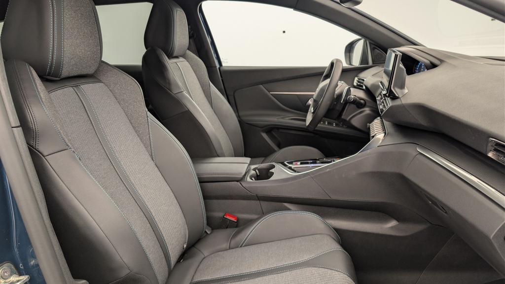 Peugeot 3008 Hybrid 180 e-EAT8 Allure Pack