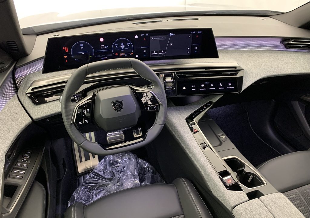 Peugeot 3008 Hybrid 145 e-DCS6 GT