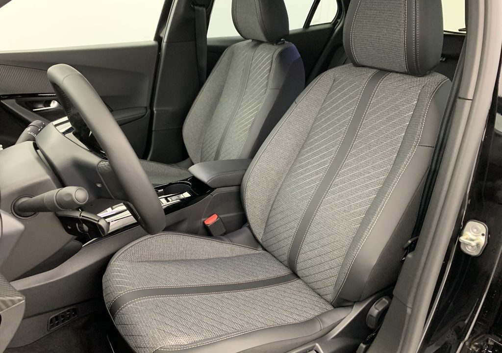 Peugeot 2008 Hybrid 145 e-DCS6 Allure