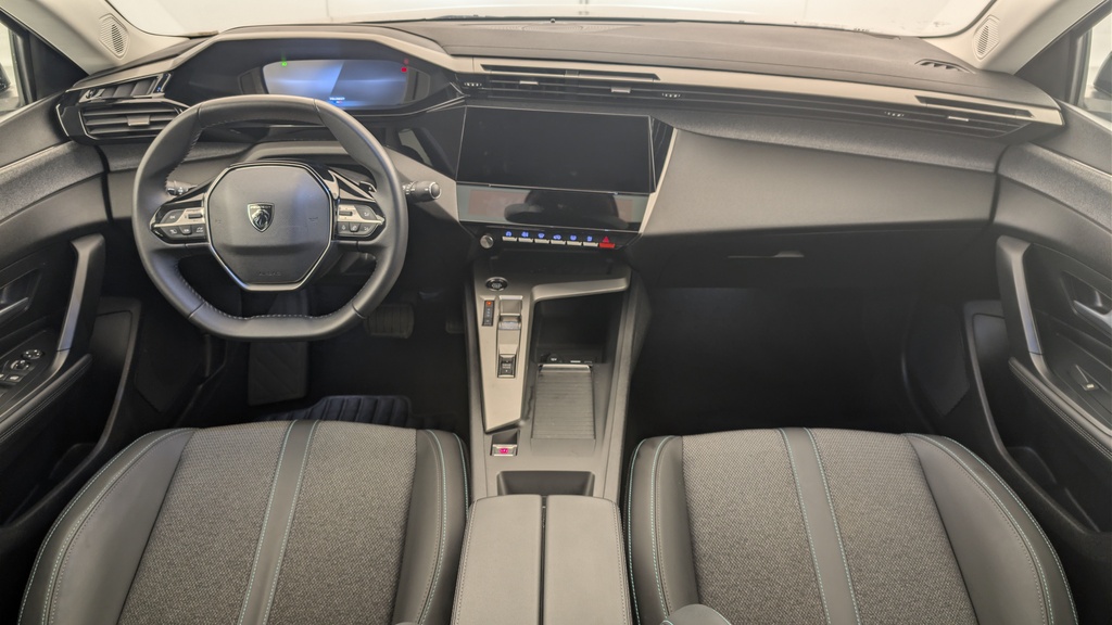 Peugeot 408 Hybrid 136 e-DCS6 Allure