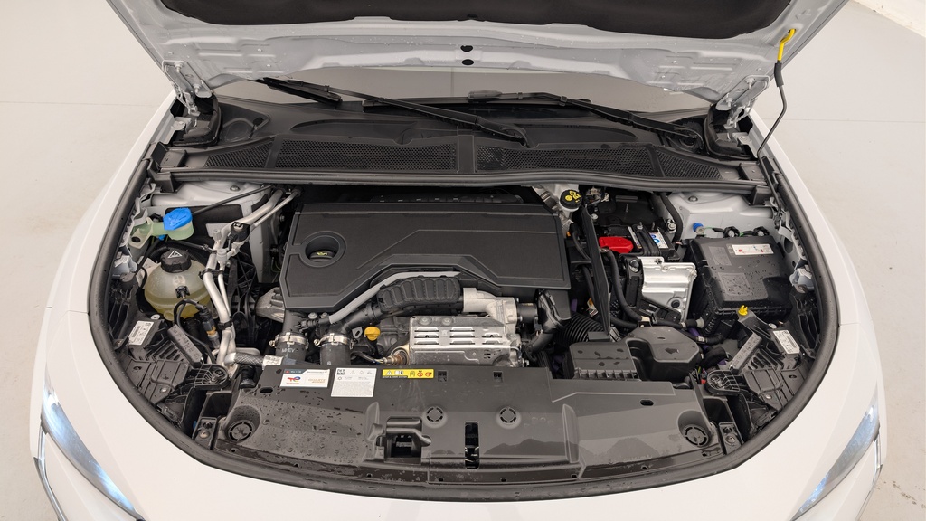 Peugeot 408 Hybrid 136 e-DCS6 Allure