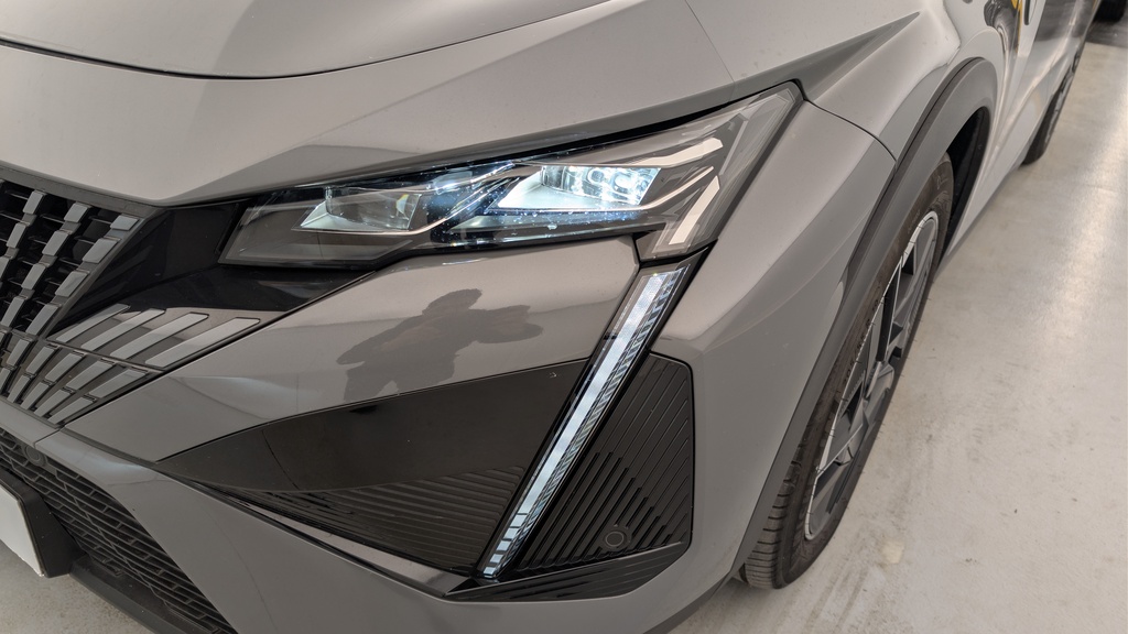 Peugeot 408 Hybrid 145 e-DCS6 GT