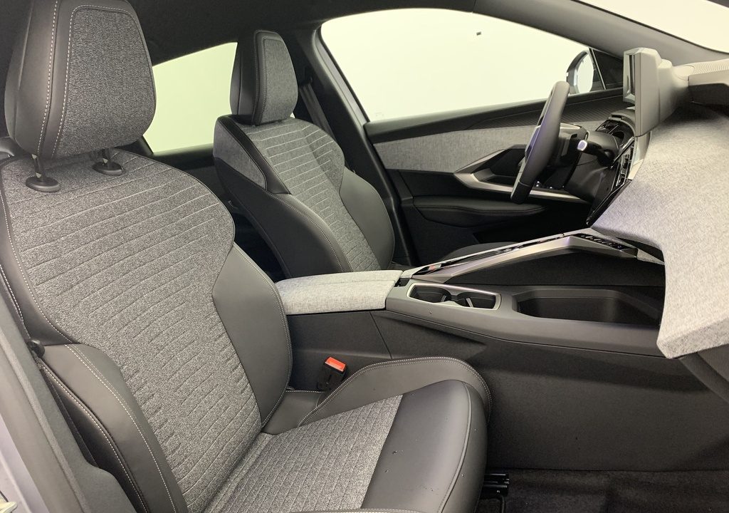Peugeot 3008 Hybrid 145 e-DCS6 Allure