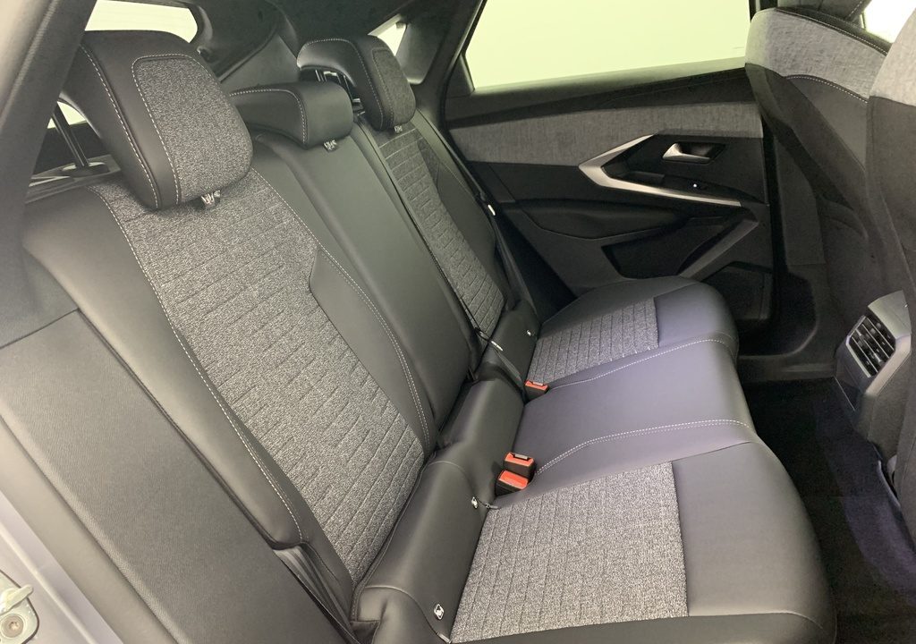 Peugeot 3008 Hybrid 145 e-DCS6 Allure