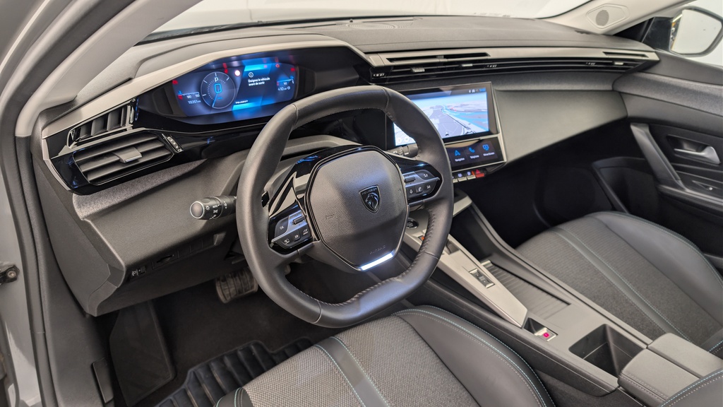 Peugeot 408 Hybrid 145 e-DCS6 Allure