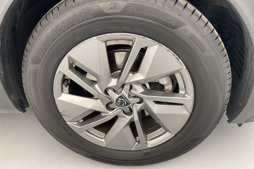 Peugeot 408 Hybrid 136 e-DCS6 Allure