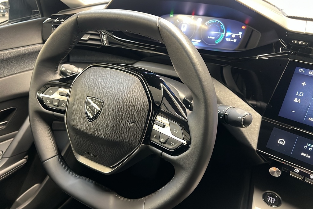 Peugeot 408 Hybrid 136 e-DCS6 Allure