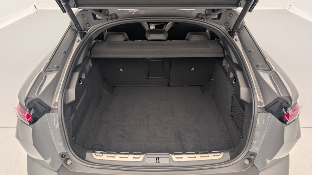 Peugeot 408 Hybrid 145 e-DCS6 GT