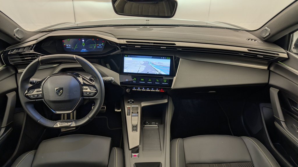 Peugeot 408 Hybrid 145 e-DCS6 GT