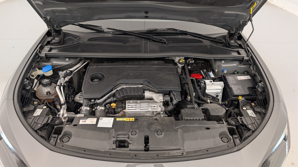 Peugeot 408 Hybrid 145 e-DCS6 GT