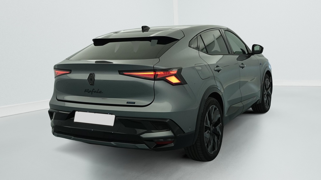 Renault Rafale hyper hybrid E-Tech 4×4 300 esprit Alpine