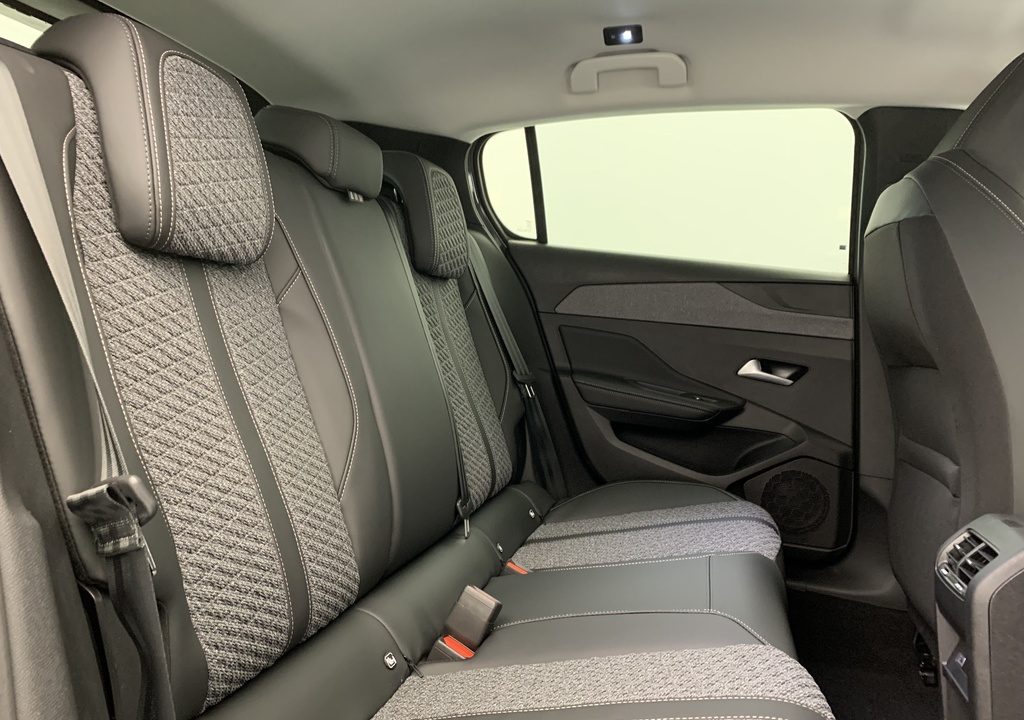 Peugeot 308 NOUVELLE BLUEHDI 130CH S&S EAT8 ALLURE