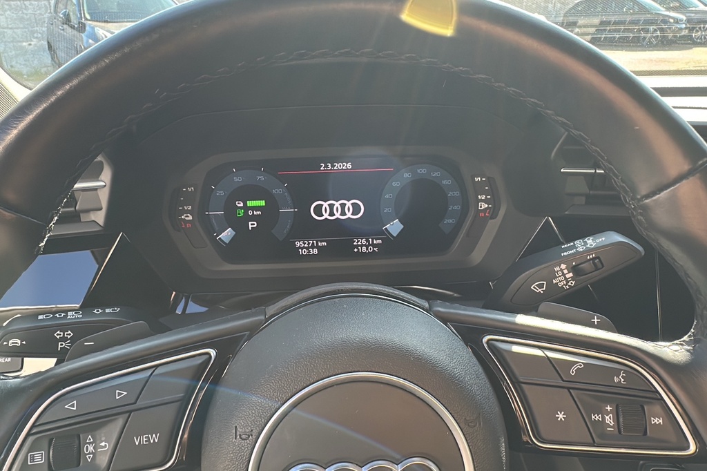 Audi A3 SPORTBACK 40 TFSIE 204 S TRONIC 6 BUSINESS LINE