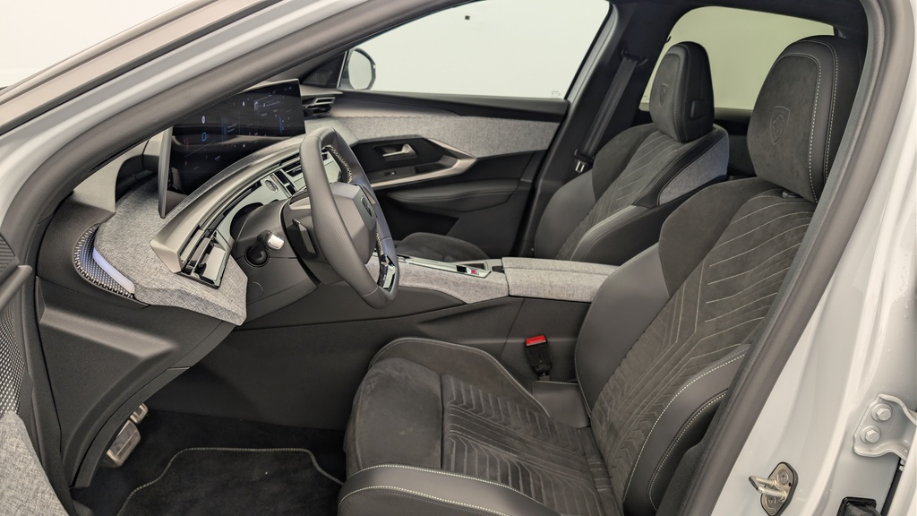 Peugeot 3008 Hybrid 145 e-DCS6 GT