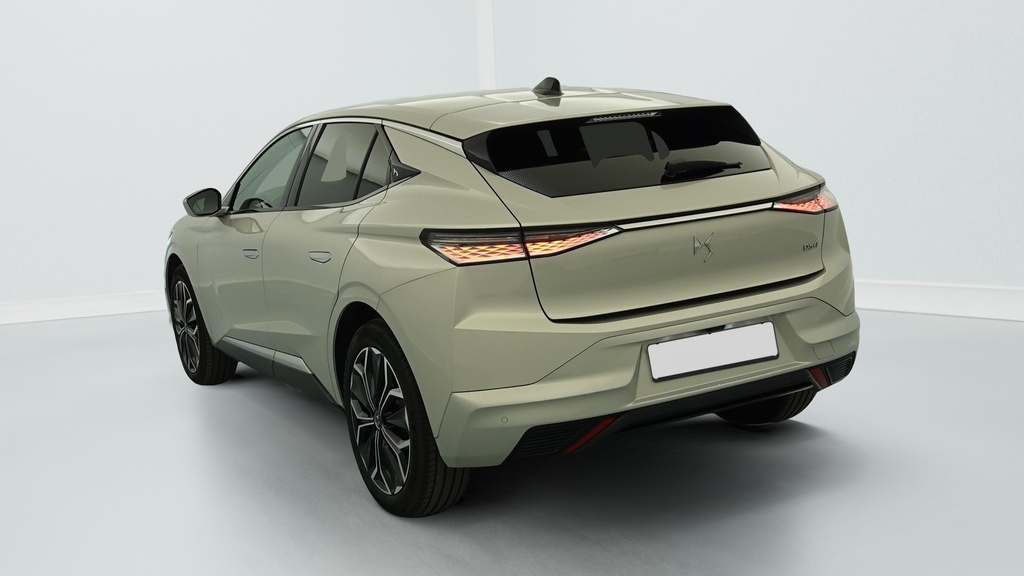 Ds DS4 PureTech 130 EAT8 Etoile – Alcantara