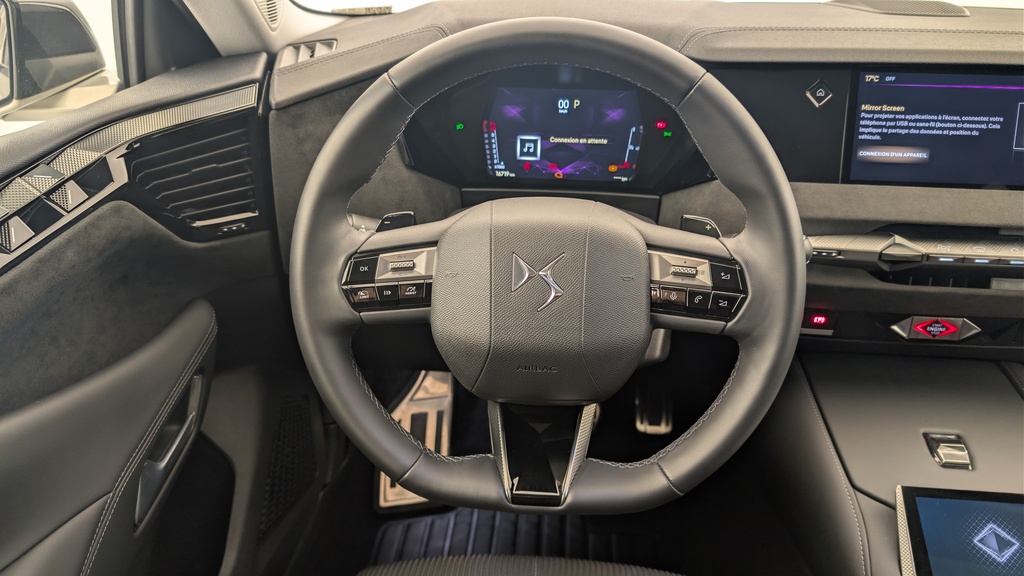 Ds DS4 PureTech 130 EAT8 Etoile – Alcantara