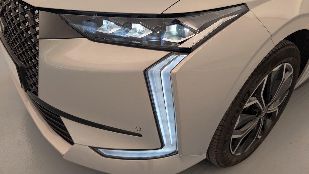 Ds DS4 PureTech 130 EAT8 Etoile – Alcantara