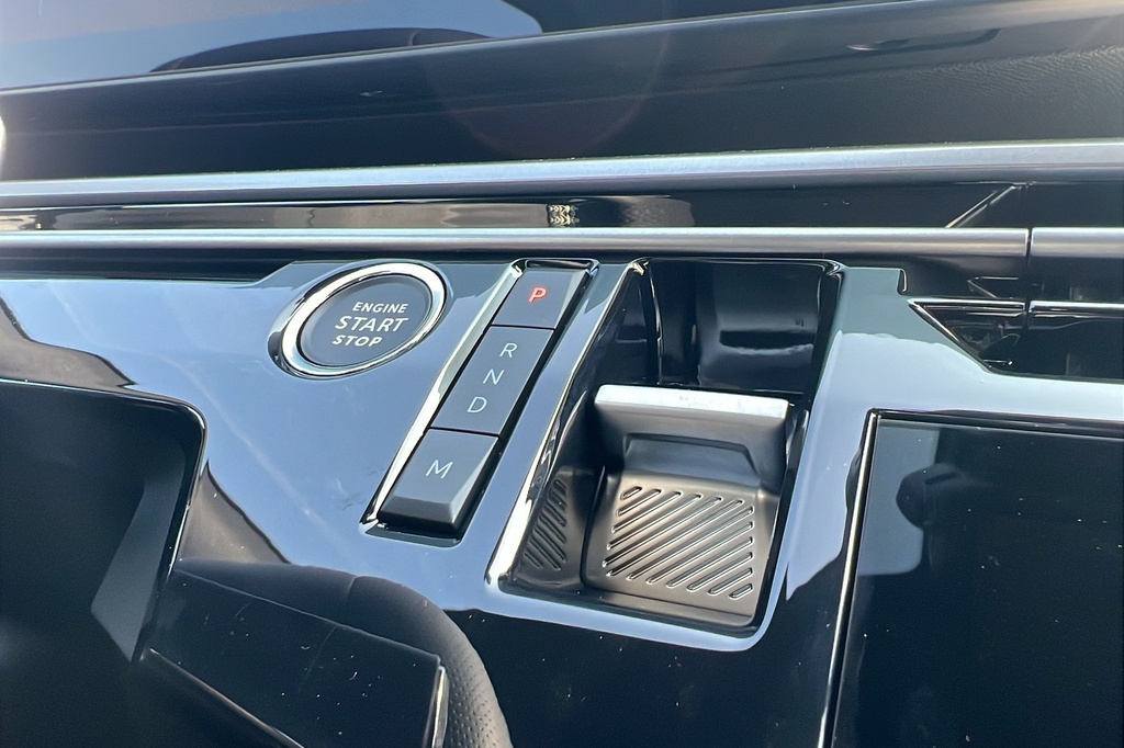 Peugeot 5008 Hybrid 145 e-DCS6 GT