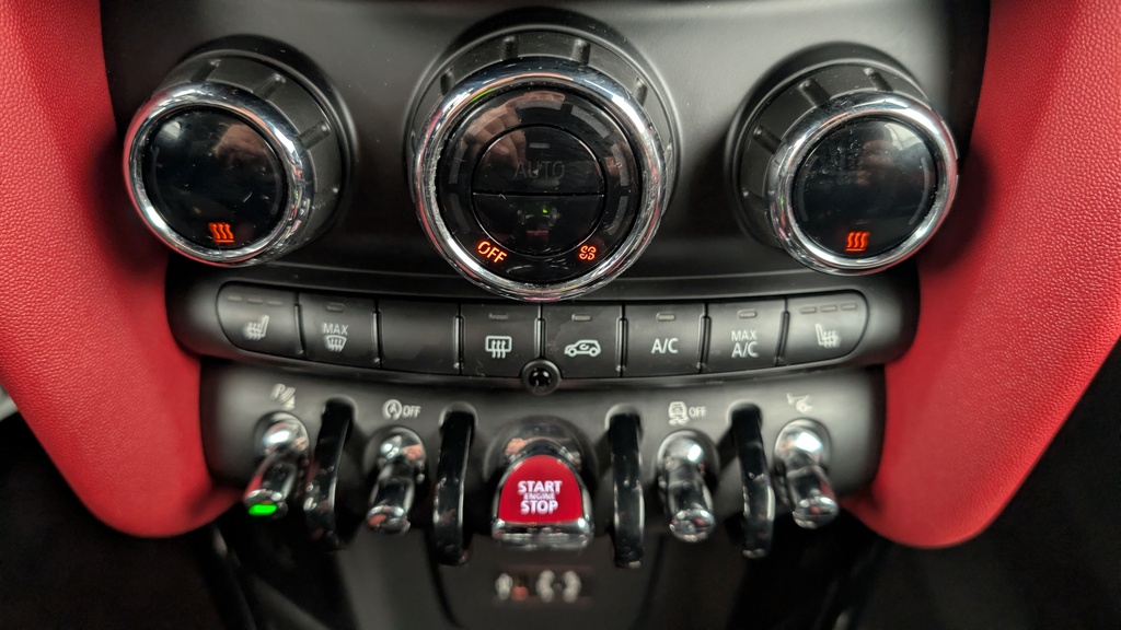 Mini CABRIOLET F57 231 CH JOHN COOPER WORKS BVA6 FINITION JCW EXCLUSIVE DESIGN