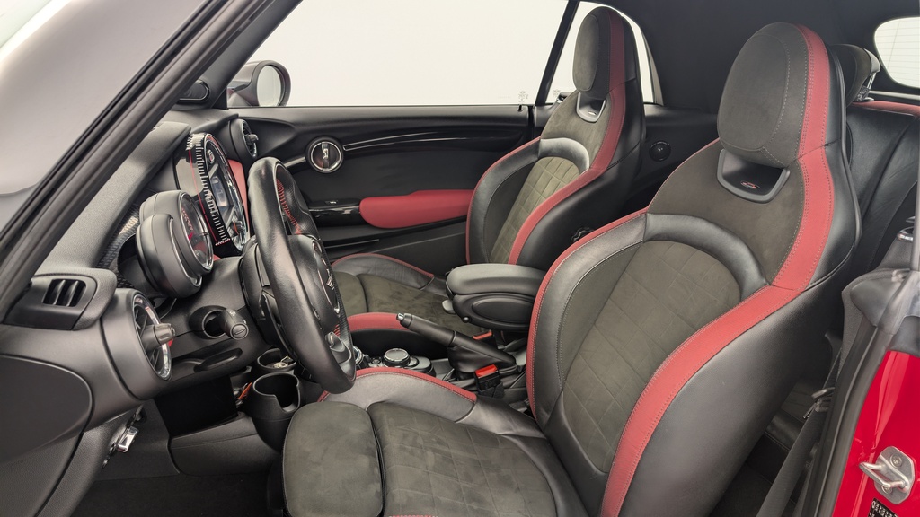 Mini CABRIOLET F57 231 CH JOHN COOPER WORKS BVA6 FINITION JCW EXCLUSIVE DESIGN