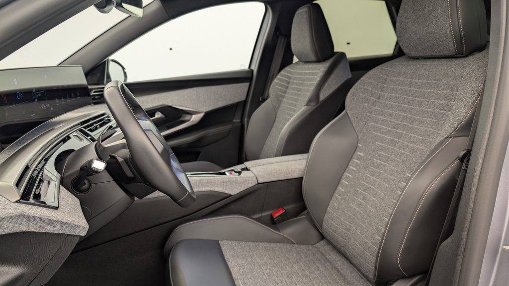 Peugeot 3008 Hybrid 145 e-DCS6 Allure