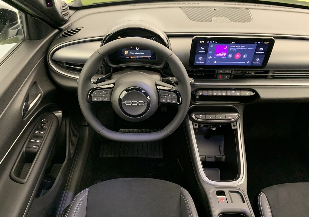 Fiat 600 T-Gen 3 1.2 Hybrid 145ch eDCT6 Sport