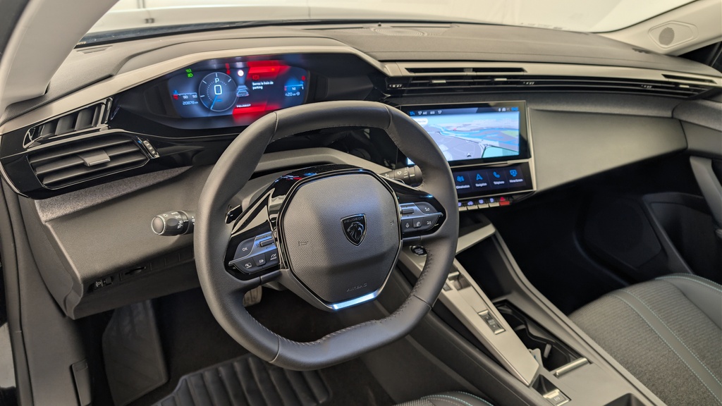 Peugeot 408 Hybrid 136 e-DCS6 Allure
